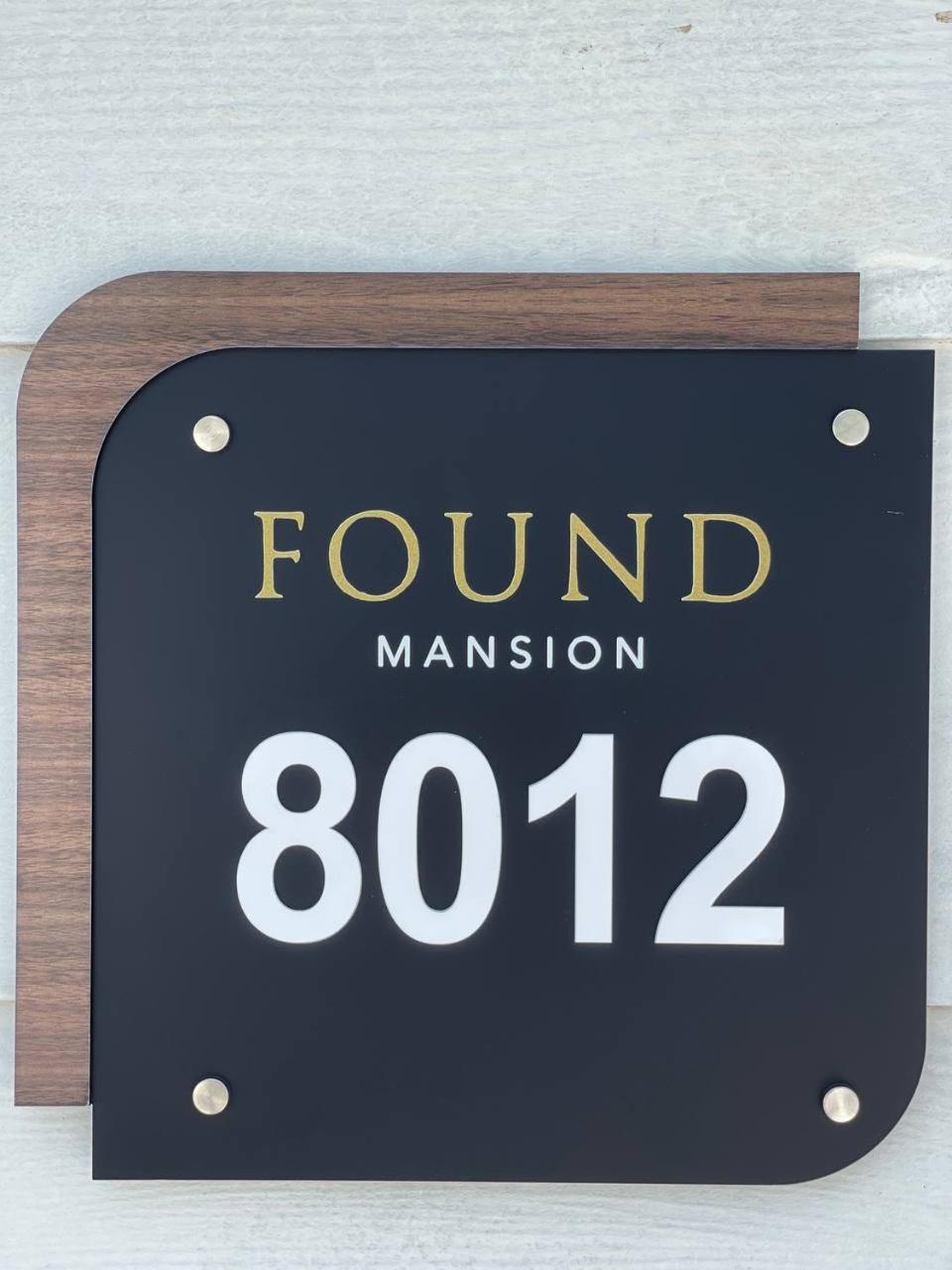 Found Mansion Hotell Pantai Cenang  Eksteriør bilde