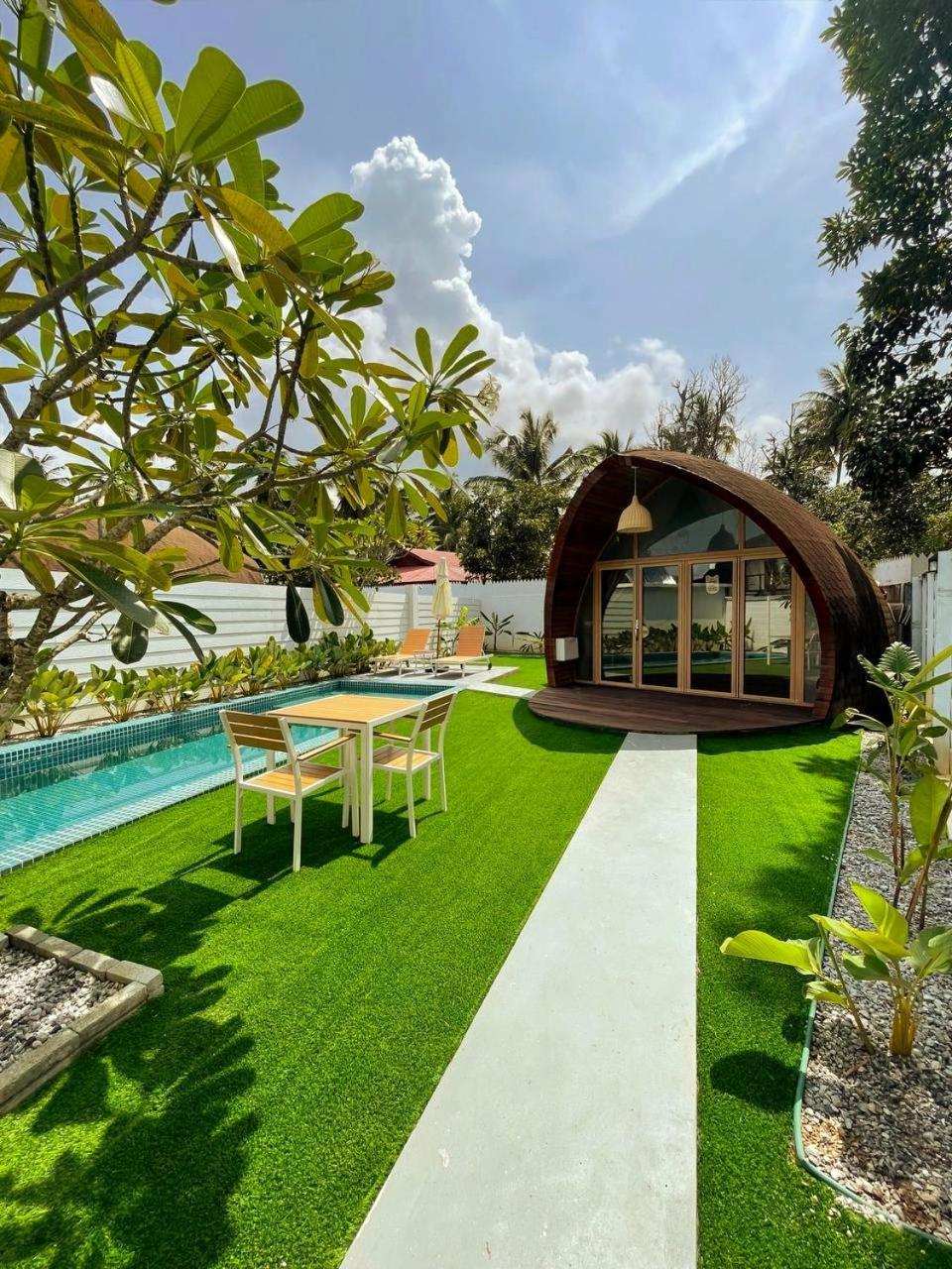 Found Mansion Hotell Pantai Cenang  Eksteriør bilde